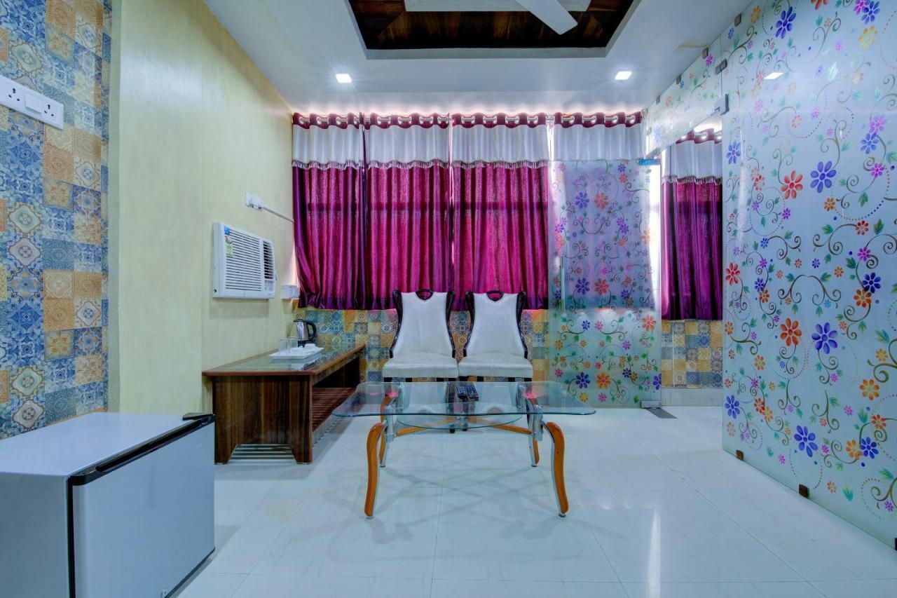 Oyo 14579 The Hangout Jamshedpur Εξωτερικό φωτογραφία